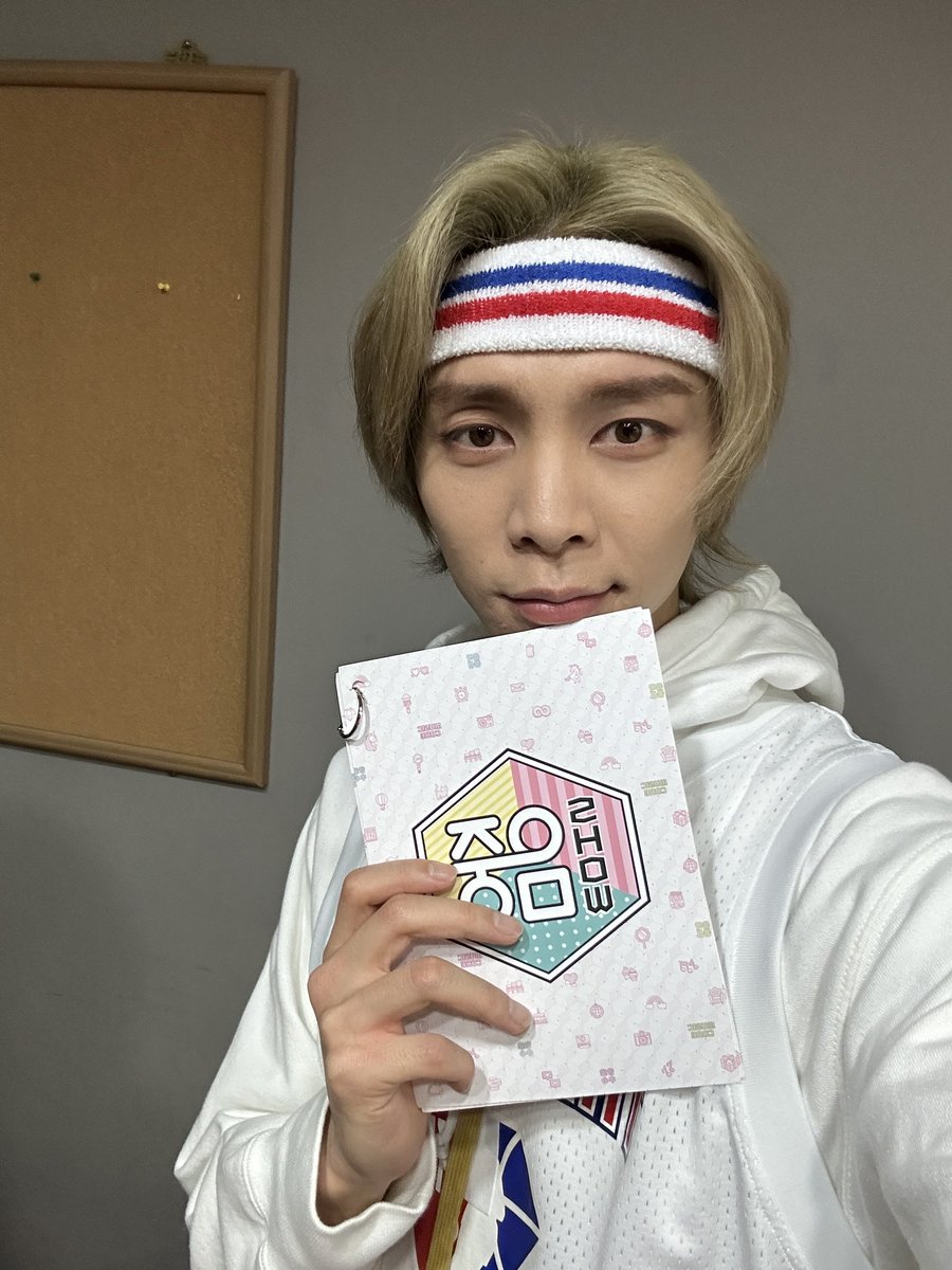106FILES's tweet photo. #JOHNNY 💭 (1/2) https://t.co/DPXHVobzJ8