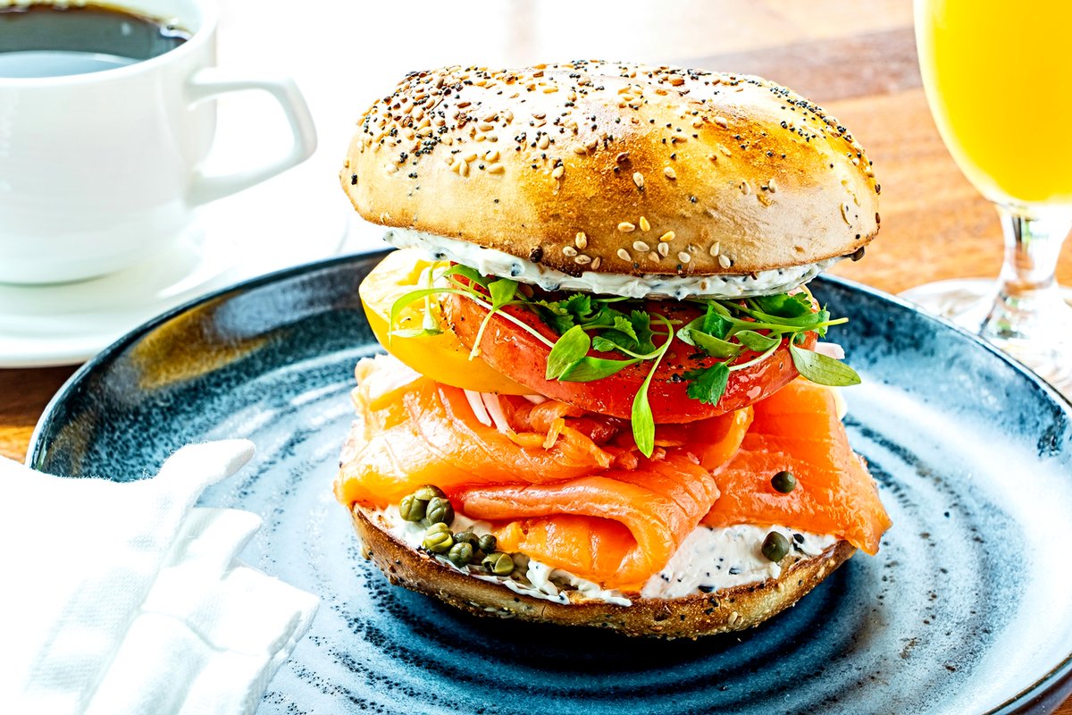 We like breakfast a lox. #smokedsalmonbagel