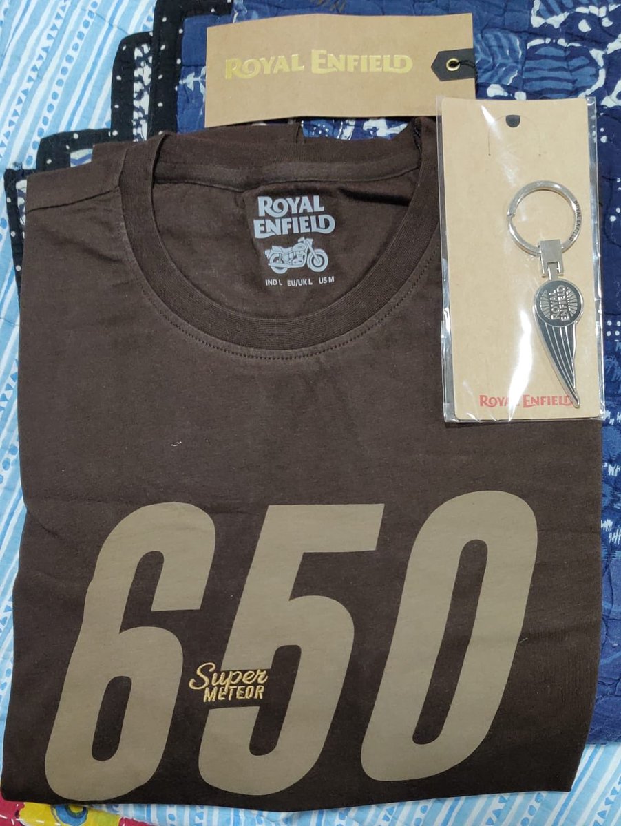 MUSTAFAMX's tweet photo. ⁦@royalenfield⁩ Thank you for the memorabilia #cluestocruise https://t.co/yp8NWEbchK
