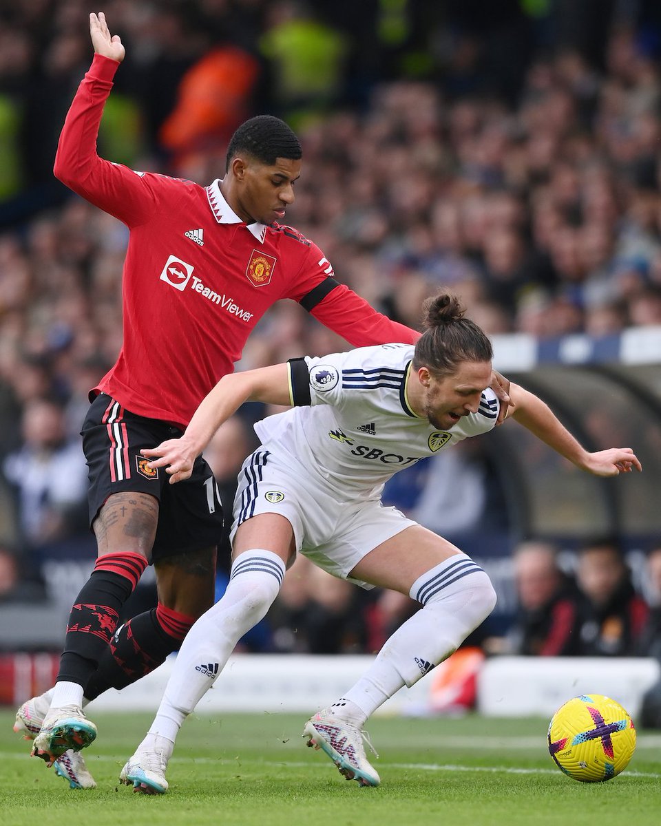 premierleague's tweet photo. HALF-TIME Leeds 0-0 Man Utd 

We are goalless at the break

#LEEMUN https://t.co/UvmrjA0ftT