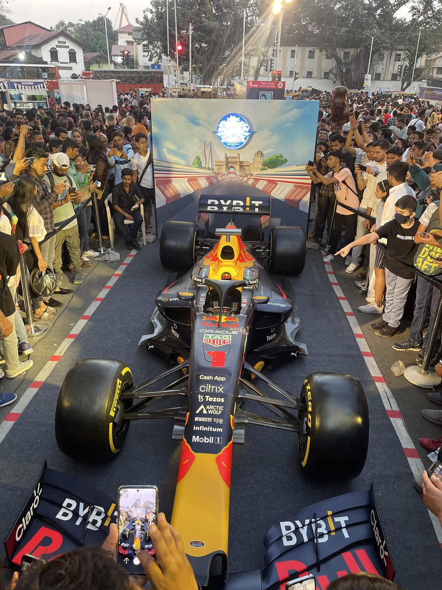 Sonalify's tweet image. Hello from #kalaghoda arts festival 🙋🏾‍♀️