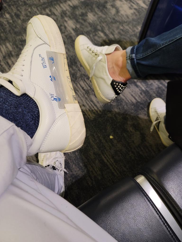 BJpikz's tweet photo. @Break111710 Offwhite https://t.co/cVyoGeU6uW