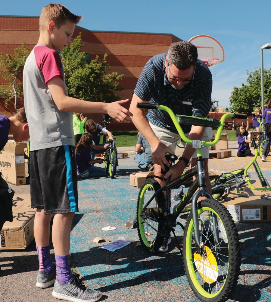ebikechallengeM's tweet image. As a parent and tinkerer, one of the most fun activities I share with my two boys is teaching them how bicycle maintenance works. Take a look at my plan for teaching my son bicycle maintenance. havefunbiking.com/teaching-child… #ebikechallengeminneapolis