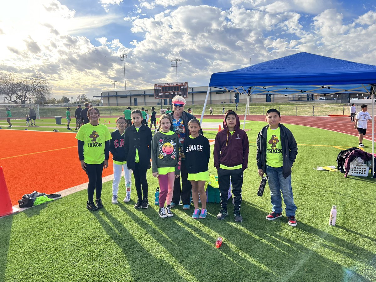 ASGcsd83's tweet photo. Another proud principal moment at the @CartwrightSD track meet. Love watching our @harriscsd83 crushing it! #oneteamunafamilia https://t.co/gHbhbFNelO