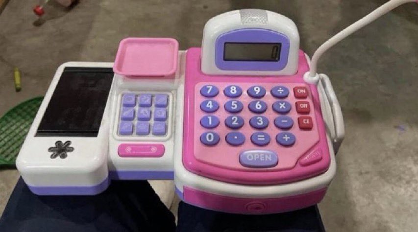 - tienes experiencia de cajero?
- yo: