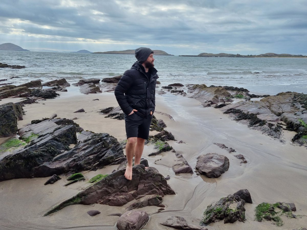 deric_tv's tweet photo. Wild Ballinskelligs #Kerry exploring the Iveragh Peninsula😍😄 https://t.co/KRNwIKMN7q