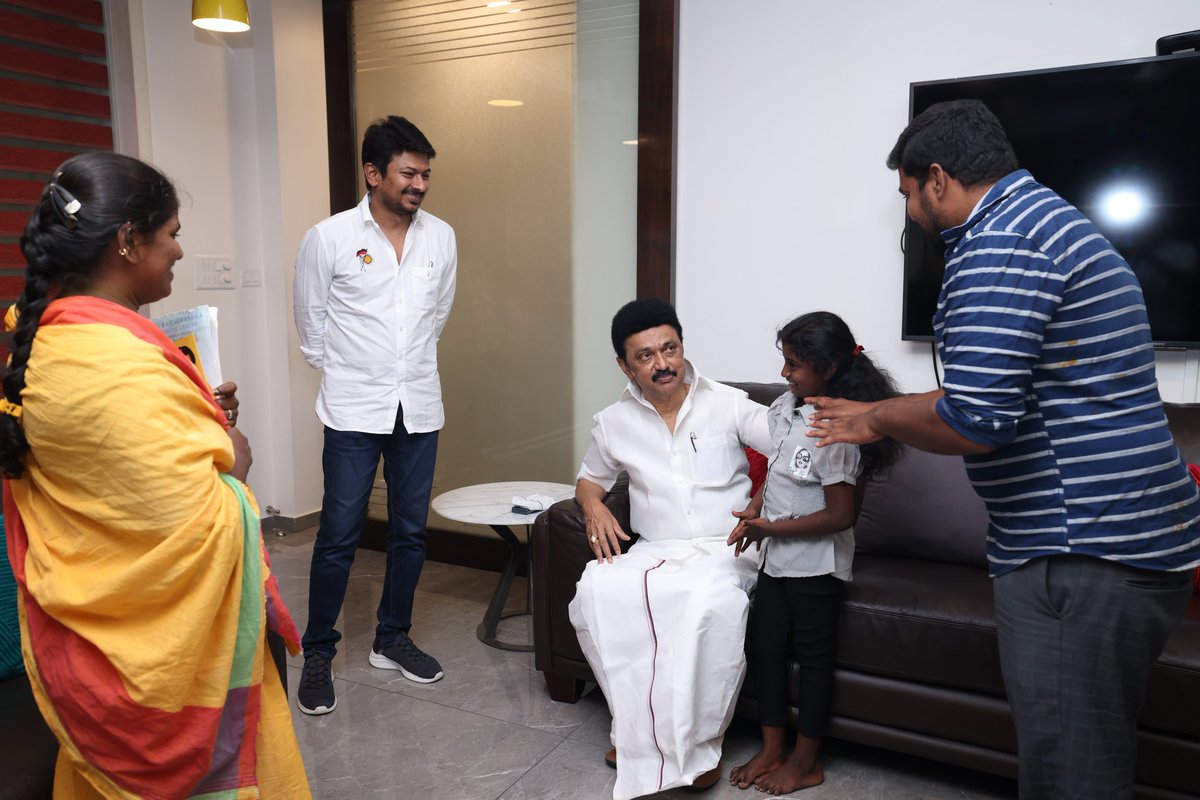 குழந்தை ஹர்ஷினி நலம் பெற வேண்டும். நலமுடன் ஆயிரம் சாதனைகள் படைத்திட வேண்டும்!