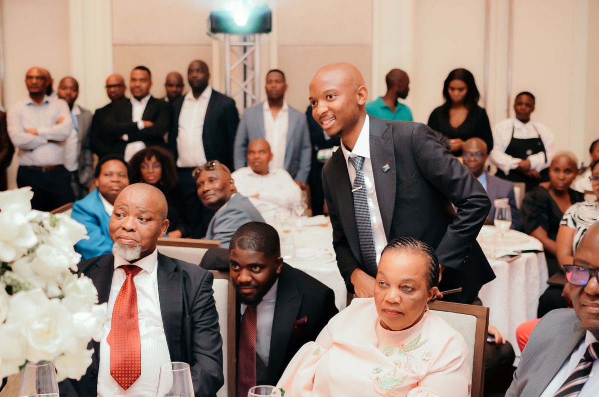 Bonga Makhanya tweet media