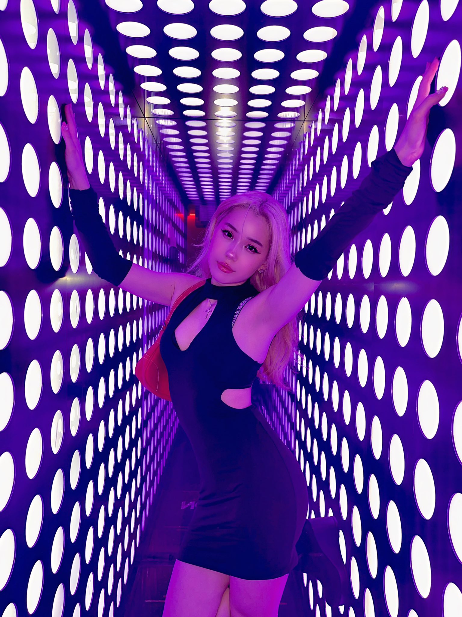 IV¥🇬🇧 on Twitter "would you pay for our first date?👉🏻👈🏻 https //t.co