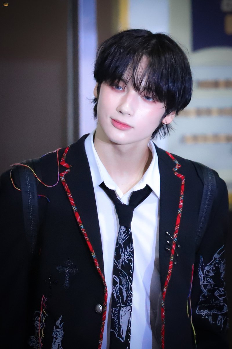 230210 뮤뱅퇴근 HQ

🧛🏻

#휴닝카이   #HUENINGKAI   
#TXT   #투모로우바이투게더       
#TOMORROW_X_TOGETHER