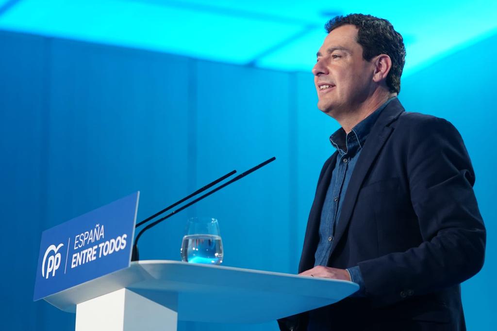 En #Sevilla con nuestros presidentes <a href="/NunezFeijoo/">Alberto Núñez Feijóo</a> y <a href="/JuanMa_Moreno/">Juanma Moreno</a> en la presentación de candidatos de municipios de más de 20 mil habitantes
Con fuerza, proyecto e ilusión para #EntreTodos transformar nuestra provincia