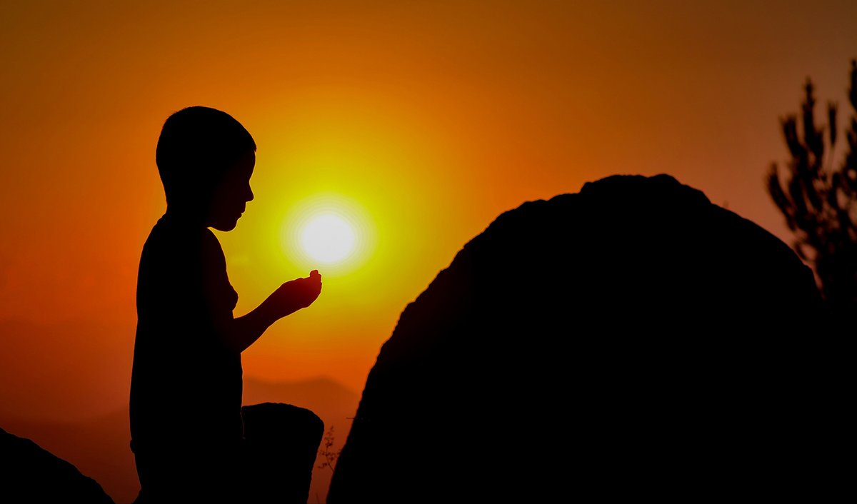 newvisionwire's tweet photo. LET’S PRAY 🙏🏿

In this new week, we pray that God will give us a whole new attitude about life and things in general. May God open our eyes to always see opportunities whenever and wherever we find ourselves in this new dawn and always. In Jesus' name, Amen. https://t.co/UeDMOLeicQ