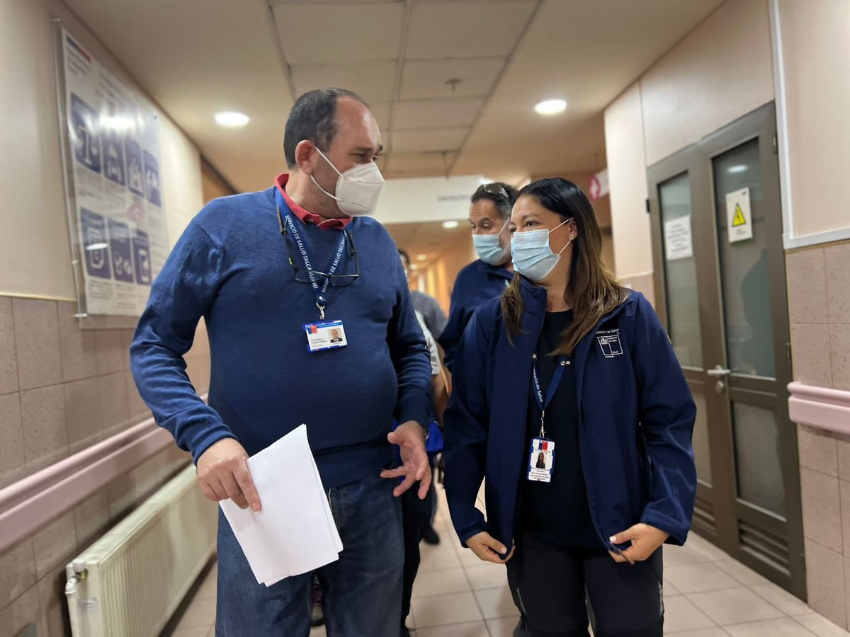 chefabiola's tweet photo. Partimos el domingo junto al Dir. (s) del @STalcahuano , el @seremisalud8 y directora Hosp. Las Higueras. Este recinto ha sido d gran importancia durante la emergencia en la región, xq han mantenido una gran coordinación y atención a pacientes afectados x los siniestros. 1/3 https://t.co/Iozxr23J2V