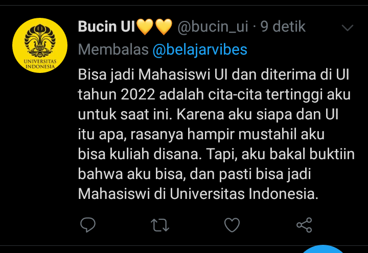 bucin_ui's tweet photo. Lagi lihat-lihat foto di HP lama, eh gak sengaja nemu ini. Honestly, bingung banget mau nangis terharu atau ketawa soalnya ini alay banget 😭😭 emang bener ya, jejak digital tuh berbahaya. https://t.co/Mjfqp3mCFi