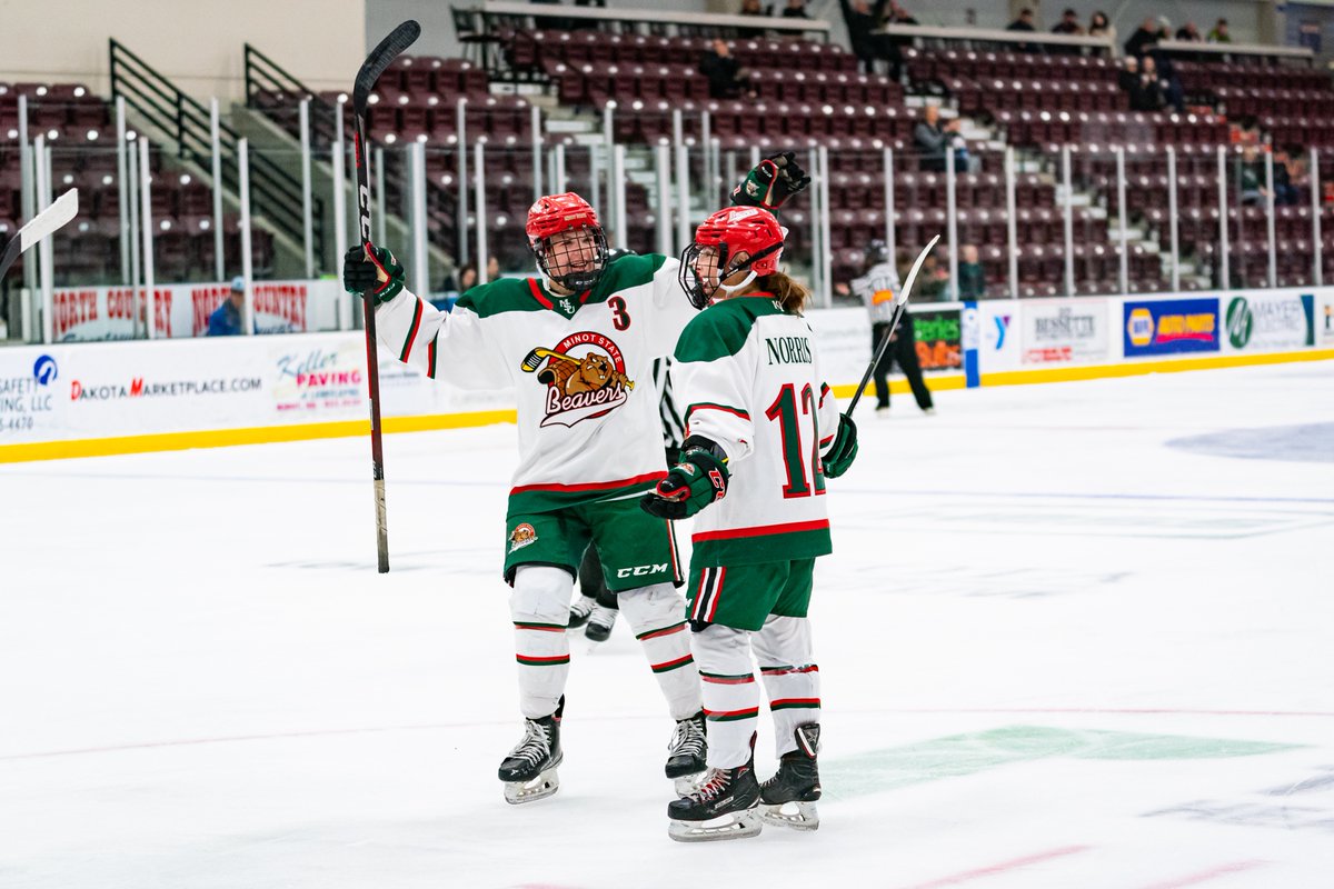 ArbautPhoto's tweet photo. MSU Women's Hockey vs Lindenwood 02.11.23 https://t.co/MwwF6rRhT0