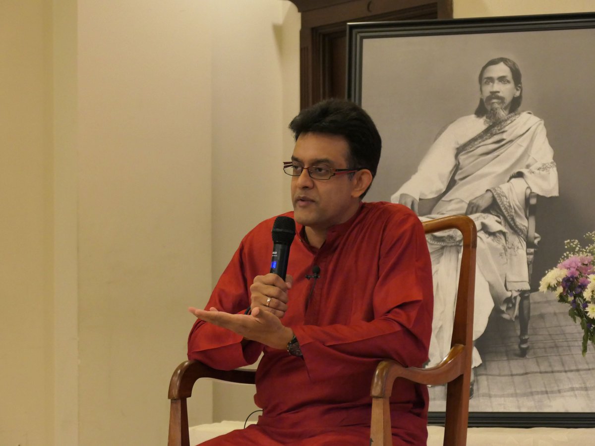 BluOneInk's tweet photo. Dr. Vikram Sampath the author of Bravehearts of Bharat: Vignettes from Indian History talks about his book at PLF Book Talks 2023.

#PLFBookTalks #PLFBookTalks2023 #bluoneink #hotelatithi #puducherry #PLF2023 #LiteraryEvent2023 #PondyLitFest #LitFest2023 https://t.co/gJqven3dx2