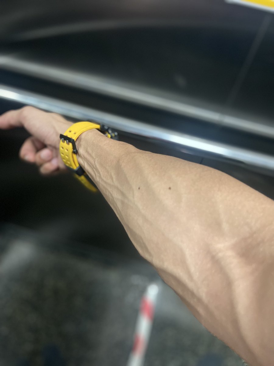 เพิ่งสังเกตเส้นเลือดขนาดนี่เลยเหรอ