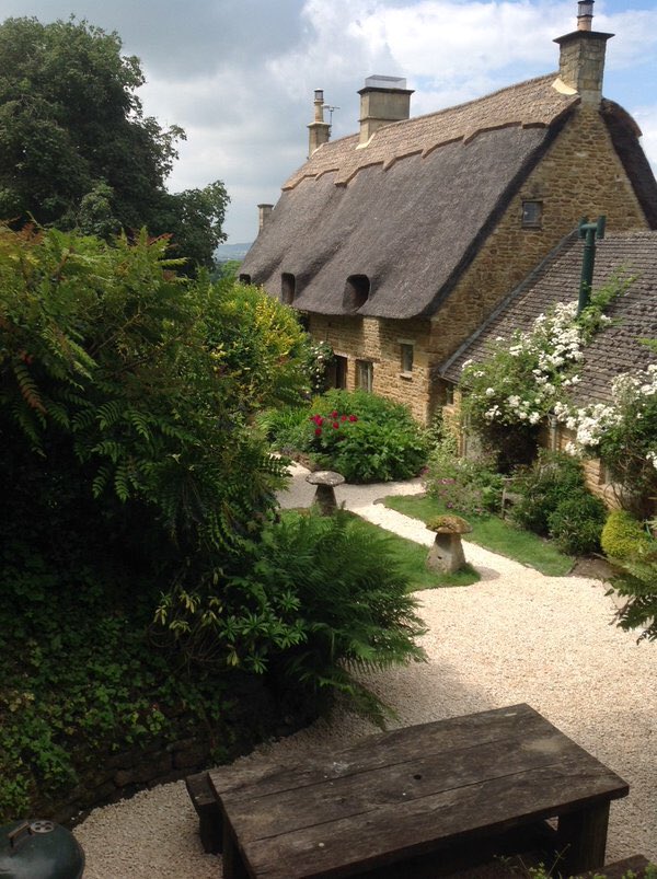 Sit outside at Secret Cottage with your cream tea, £35 per person. Great Cotswolds #experience

View the new website at

secretcottagecotswoldtours.co.uk

#vintagechina #daysoutwithkids #daysout #specialoccasions #treatyourself #treats #maryberry #womensinstitute #womensupportingwomen