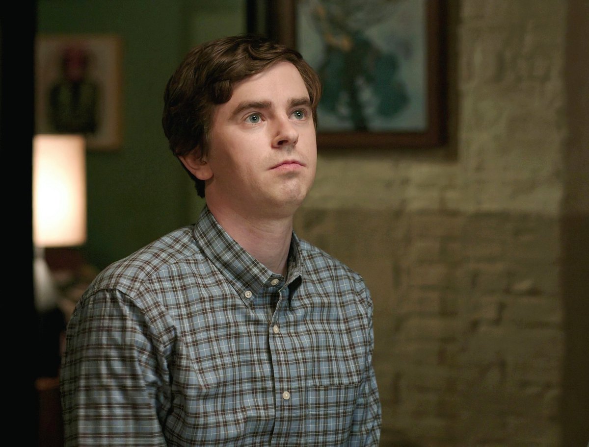I love Shaun's 'I'm super invested in this conversation and I wanna hear everything because I have many thoughts but I don't know how to convey them so I'll just here quietly' face so much!
#TheGoodDoctor #DrShaunMurphy #MuffinFace #FreddieHighmore