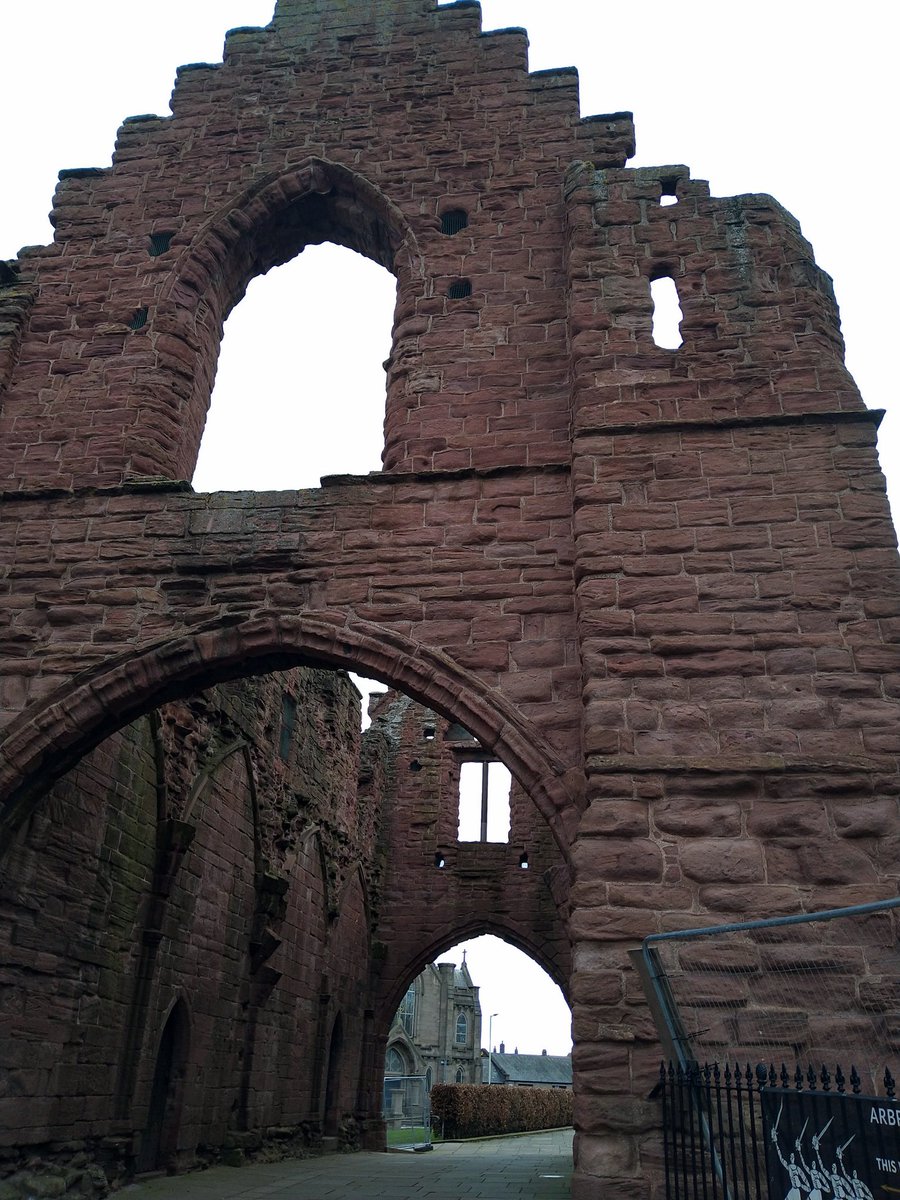 The arch I walk through 2-3 times a day
#ArbroathAbbey