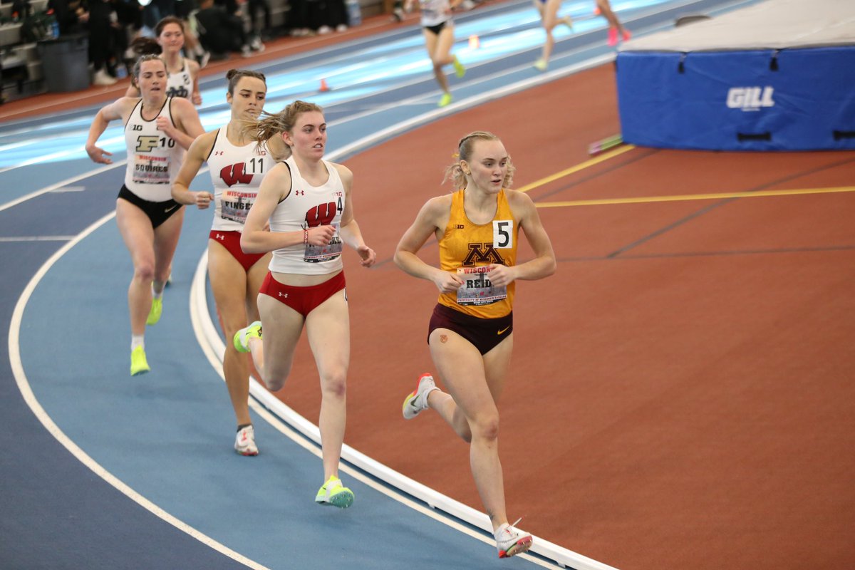 DuffyLens's tweet photo. Downers Grove South alum, Erin Reidy, sets a facility record at Gately Park Stadium during the Badgers Windy City open yesterday with a 4:42.31 in the mile! @DGSSports @DGSouthTF @GopherMCCTF @DGSCC #onceamustang https://t.co/MWcdboFF7Z
