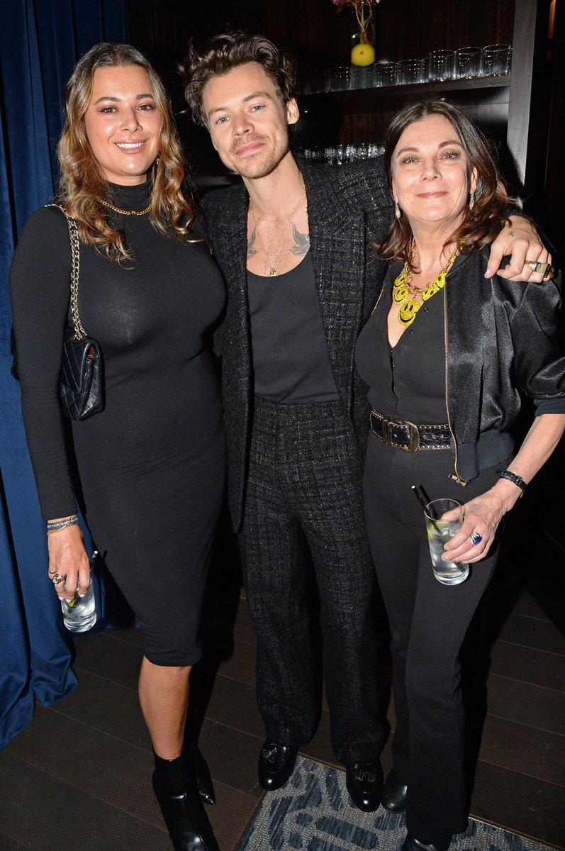 Harry anoche en el After Party de los #Brits2023 🥰