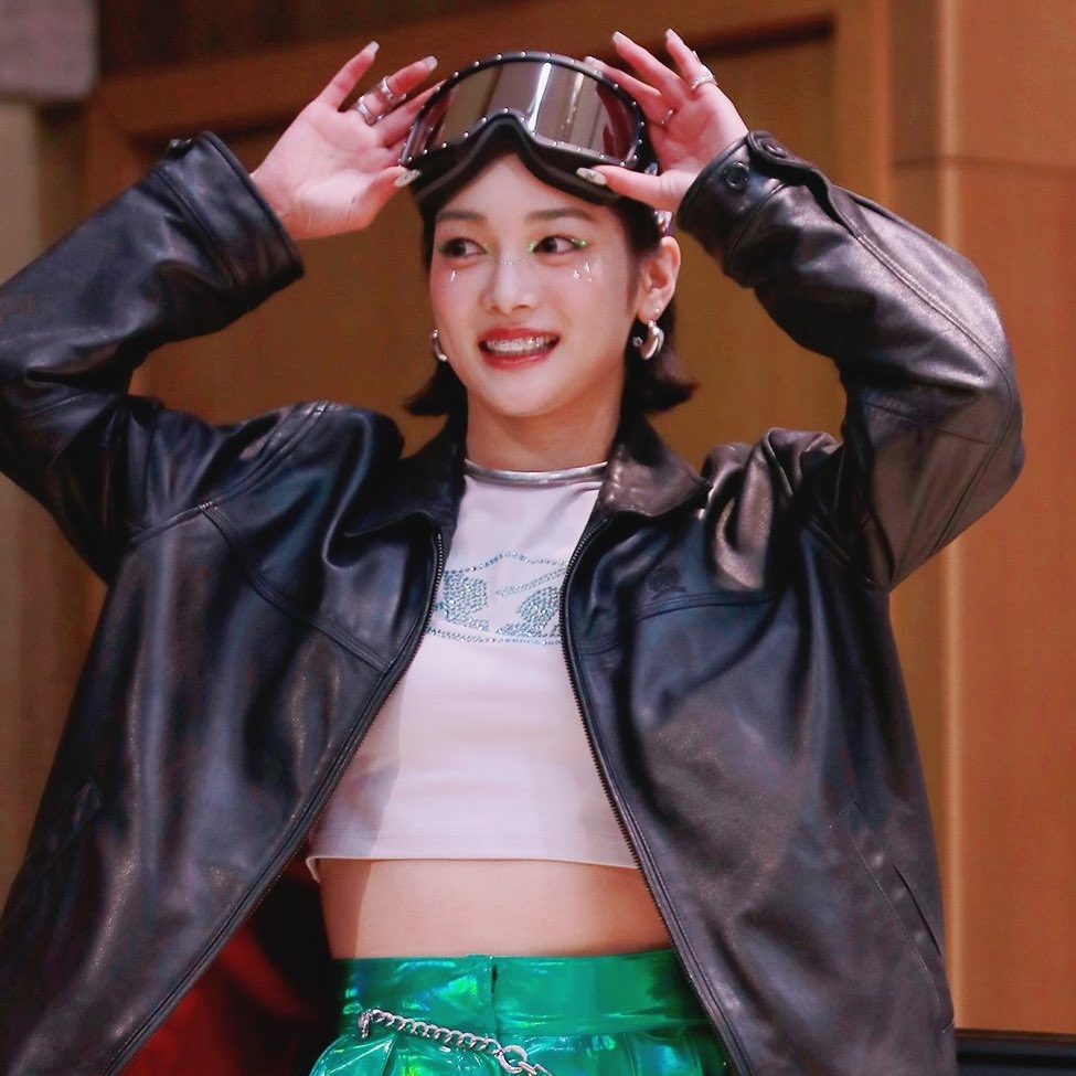 jurinpic's tweet photo. jurin at today’s special fan event https://t.co/HhgxspknZ3