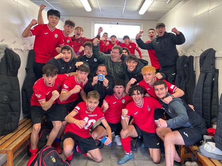 alborayaud's tweet photo. 💣💣💣

#Juvenil STB B 1-0 #MuserosCF A

🔥#SegundaJuvenil 🌟

⚔️ PARTIDAZO SEÑORES💪🏽🚀 A seguir soñando 😍

🔴⚫⚽️ 
#AlborayaUD #SantaBàrbaraCF #somAUD #somdAlboraya
#EscueladeFútbol #Cantera https://t.co/7zfe2jj4tQ