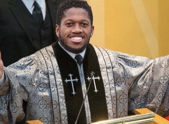TheDarkConRises's tweet photo. Man of the Match Pastor Fred with another classic Sunday sermon https://t.co/2WYzGbDESf