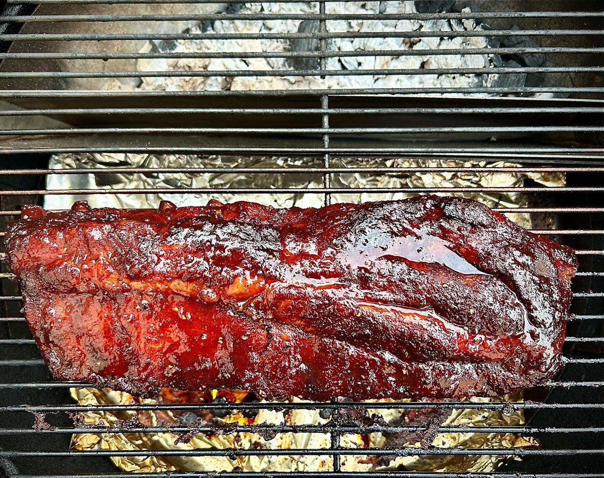 TW_Barbecue's tweet photo. Smoked Game Day Baby Back Ribs!
#twbarbecue #chemicalfreecharcoal #thegoodcharcoal #8pounds4good #TGCC #raleighfoodpics #raleighbbq #bbq #ncbbq #babybackribs #postalbarbecue #snsgrills #kosmoq #meatchurch #superbowlLVII #thebutchersmarketraleigh #cheshirepork https://t.co/652yppfZEJ