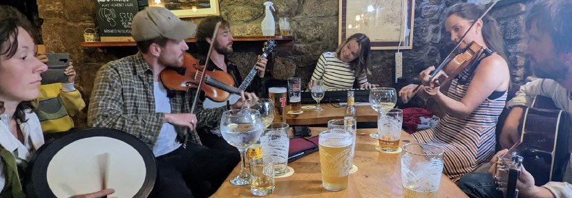HaannahFisher's tweet image. Just about recovered from another great @ccfest 😍 The instruments are back out today for the @KeelRowMull Sunday Sesh and we’ve well-known fiddle legends @Grahamfiddle &amp;amp; Cameron Newell joining @SorrenMaclean &amp;amp; I today! See you there from 5pm 😎 🎻 🍺 🎵 🍷