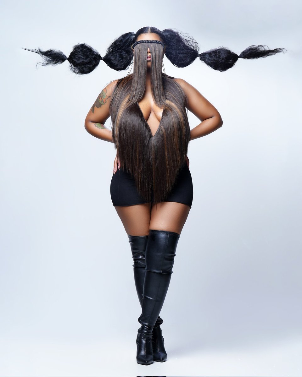 ThaVirgoGoddess's tweet photo. π¨π¨π¨π¨π¨π¨
#ArtOfHair #Creative #Visionary #HairShowTingz #PlayWithSomebodyElse #ImaArtistNImSensitiveBoutMyShit βΌοΈ https://t.co/KSIT4zeKSc