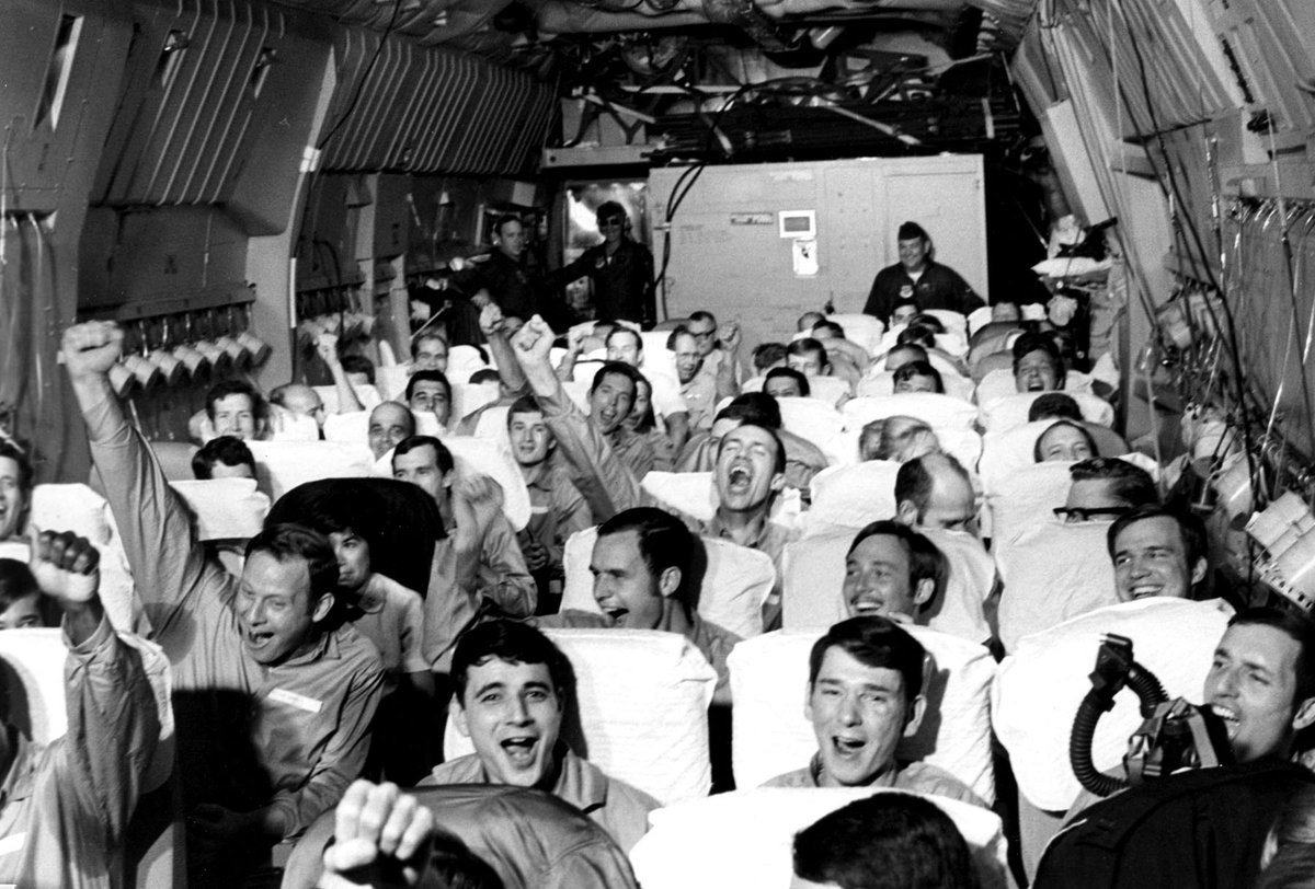 #OTD 12 Feb 1973, Operation Homecoming begins as 142 US POWs return from Vietnam, closing one of the darkest chapters in American history

DYK the 1st person to exit the plane was future Vice Pres candidate James Stockdale? 

📸 USAF

#OperationHomecoming #Starlifter #POWMIA