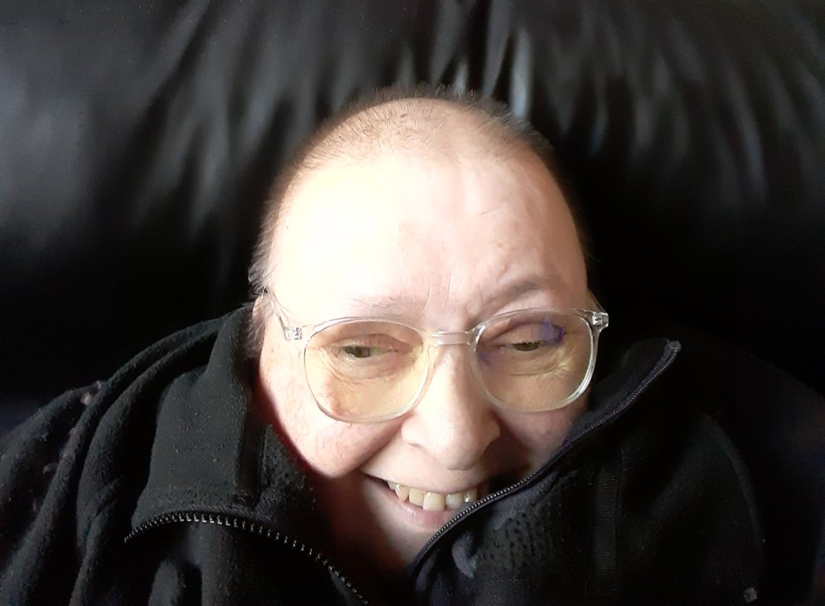 WarphobblerKaz's tweet photo. Day 532 (510): as of shortly after noon, optimum Goldilocks conditions for GLOW were achieved (making it a weekend of glow)... 

#COVIDLife #Stage4CKD #SeverelyIllAndDisabled #creativephotography #selfportrait #purejoy #happiness #amity #glow #YnysMôn #KazAlexander #SA10.1 https://t.co/Oitr307nRb