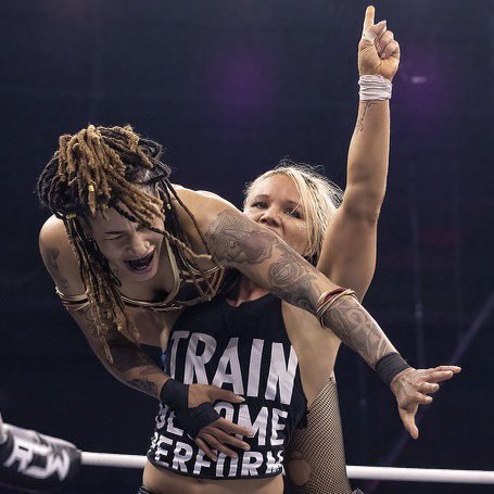 BookerT5x's tweet photo. What a night last night at @TheOfficialROW!! I have to show love to @ivynile_wwe who came to the ROW and tore the house down with @promise_braxton! We appreciate you coming down here from @wwenxt and showing Houston, TX fans some love! https://t.co/lj6hQiaLzA