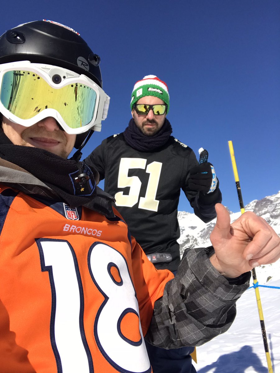 teolong82's tweet photo. Ready for the #SuperBowlLVII #NFL #nfldaznitaly ma riusciremo mai ad avere la maglietta giusta 😂 https://t.co/llRuTx5mXm