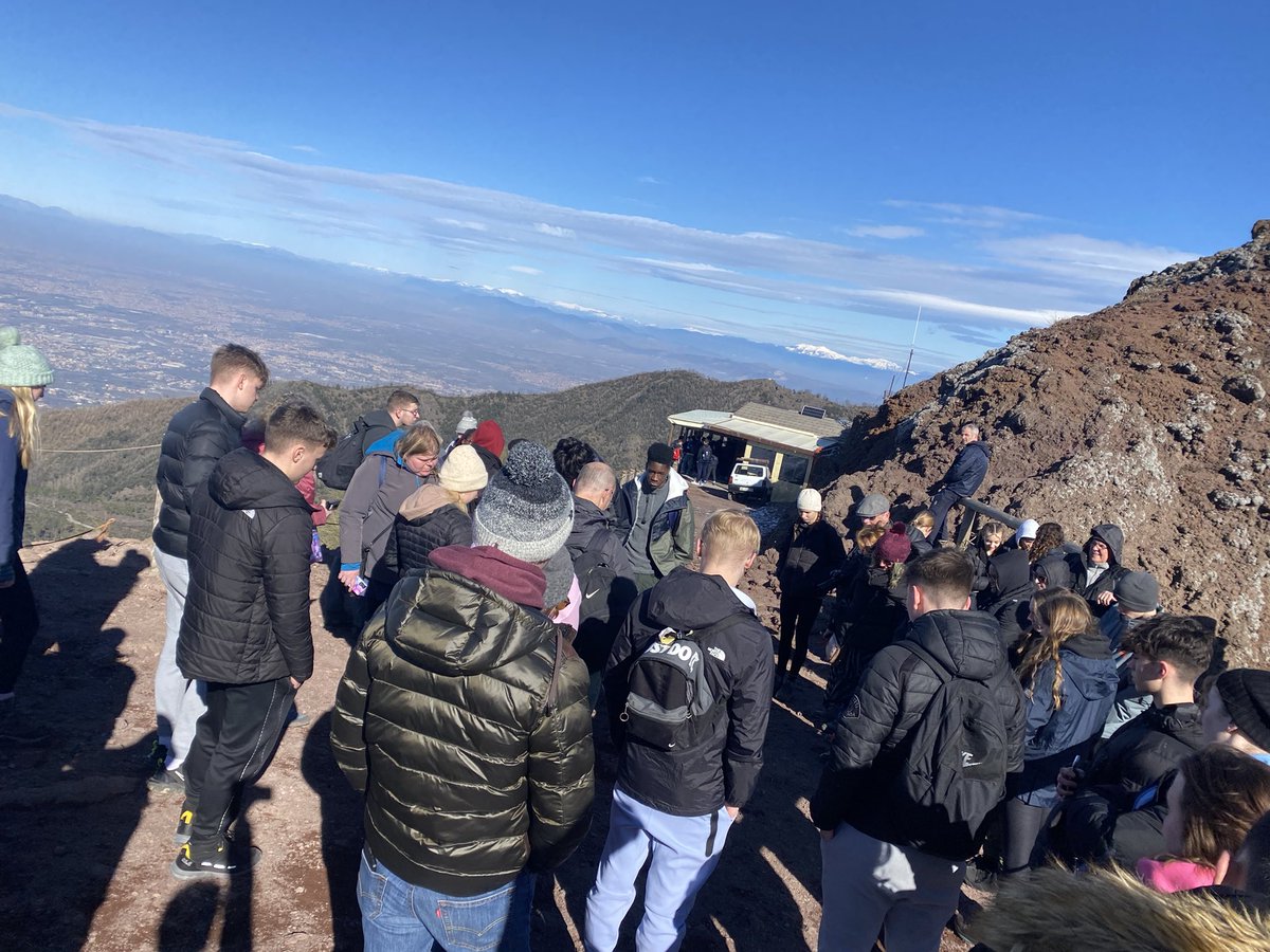 HUpperSVisits's tweet photo. Day 3: What a day! From live volcanoes and historic architecture, to home made ice cream. It’s been an absolute pleasure🇮🇹❤️ https://t.co/S9rxu6S7FB