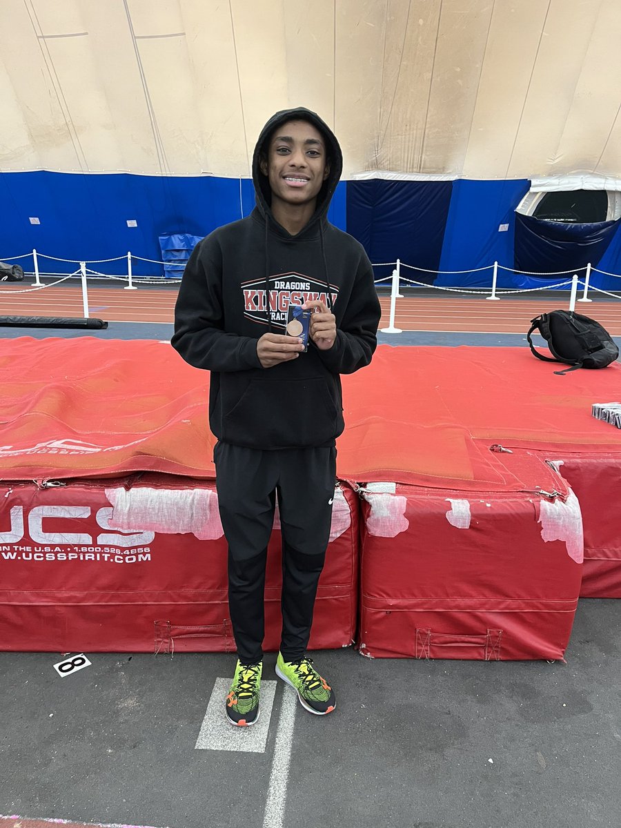 coachcaithess's tweet photo. Congratulations to Dillon Dukes for advancing to states! He placed 3rd in the High Jump at the SJ Group IV Sectional with a 6’ jump! 🔴⚫️ https://t.co/69z2zbsZGU