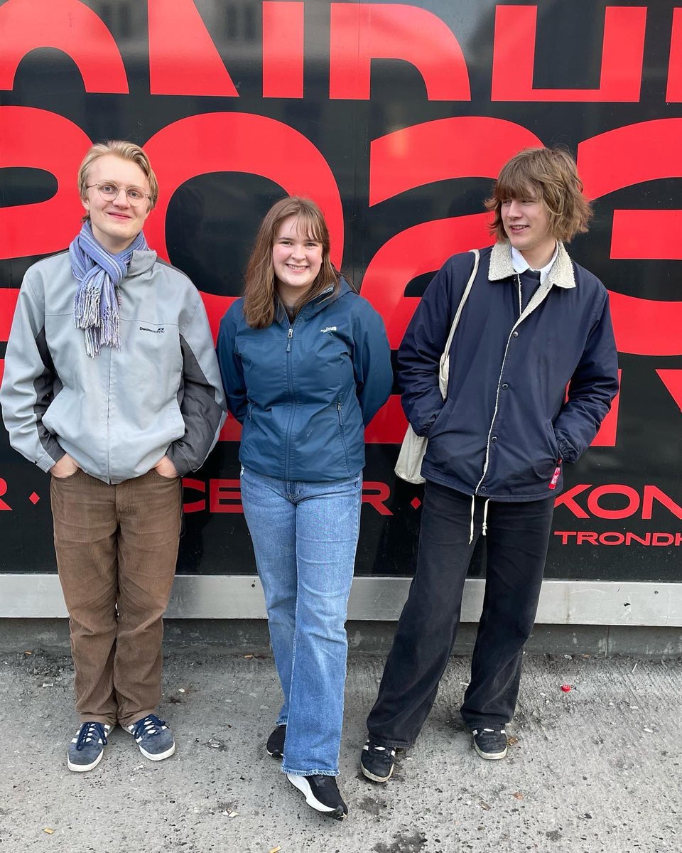 Tusen takk til alle som kom og så på oss på Trondheim Calling denne helga! To kjempefine konserter, og så mye fine folk. Takk for at vi fikk komme☀️

Og en ekstra takk til Jakob som stilte opp som vikar på gitar og rett og slett nailet det!🤩