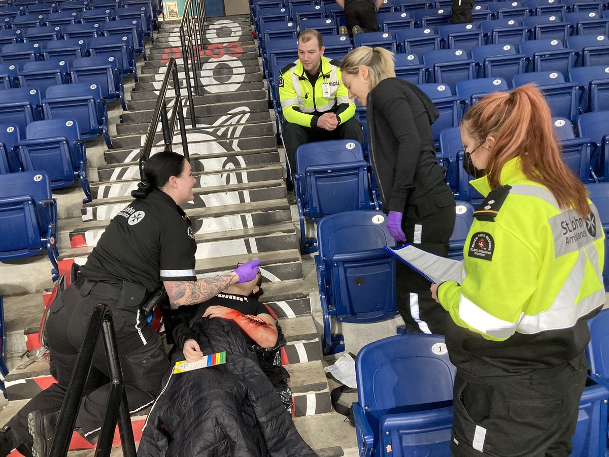 <a href="/SJA_in_Niagara/">SJA Niagara</a> Mass Casualty Incident training exercise organized by our <a href="/SJANiagaraMFR/">SJA Niagara MFR</a>’s in cooperation with our <a href="/SJAOntario/">St.John Ambulance ON</a> sister branches <a href="/SJANiagFallsMFR/">SJA NiagaraFalls MFR</a> &amp; <a href="/SJAHamiltonMFR/">SJA Hamilton MFR</a>. 

TKU to our partners <a href="/MeridianCentre_/">Meridian Centre</a> for allowing us the use of the  arena to stage the event 🧵…