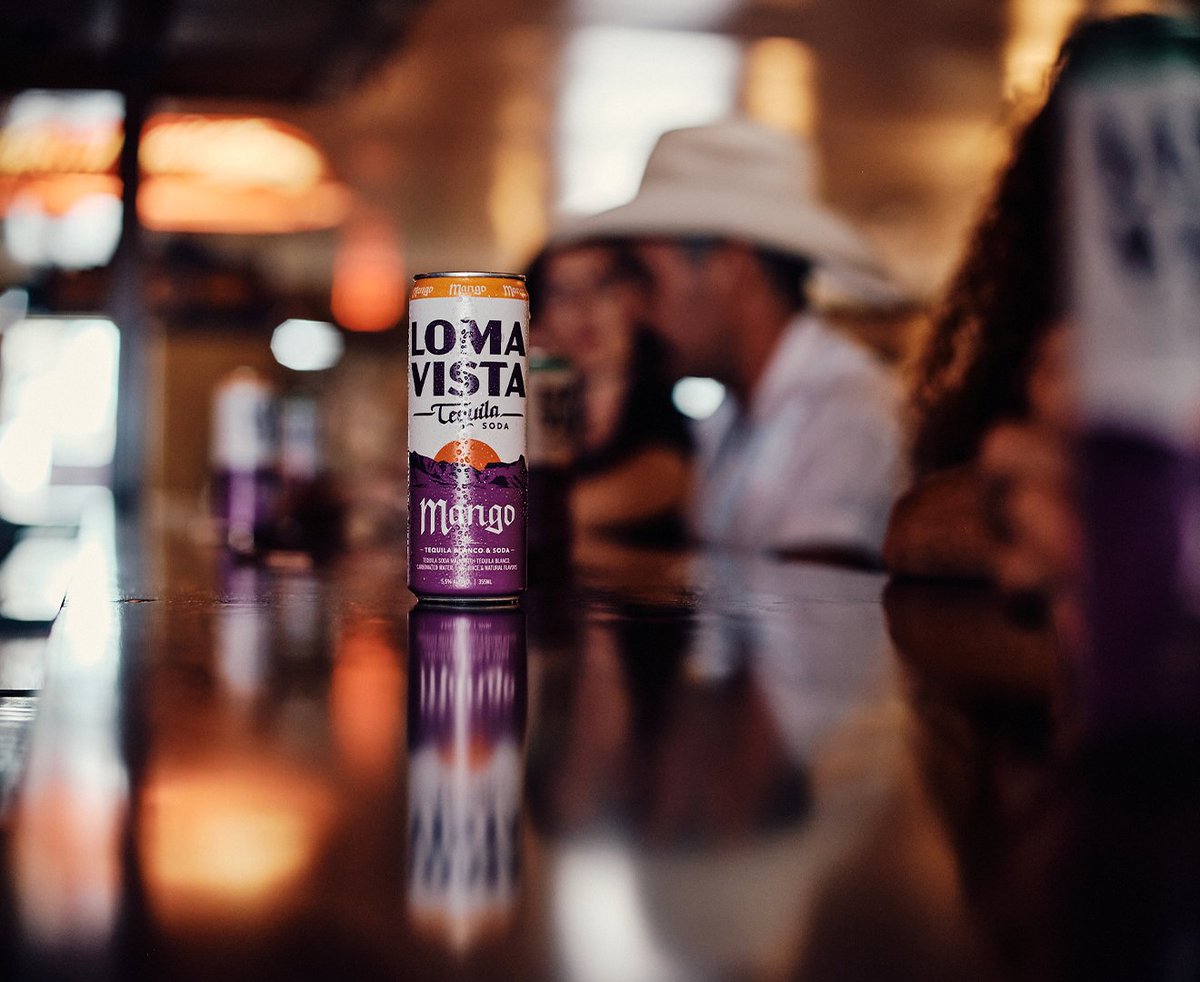 Tequila soda in a can? That's neat. 
#tequila #bar #tequilasoda #lomavistatequilasoda #drinkitin