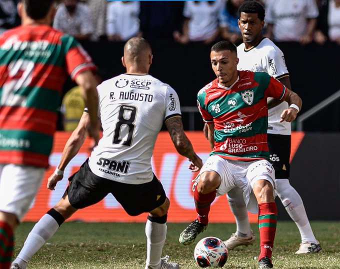 Foy4nCfXsAA7NS_?format=jpg&name=small