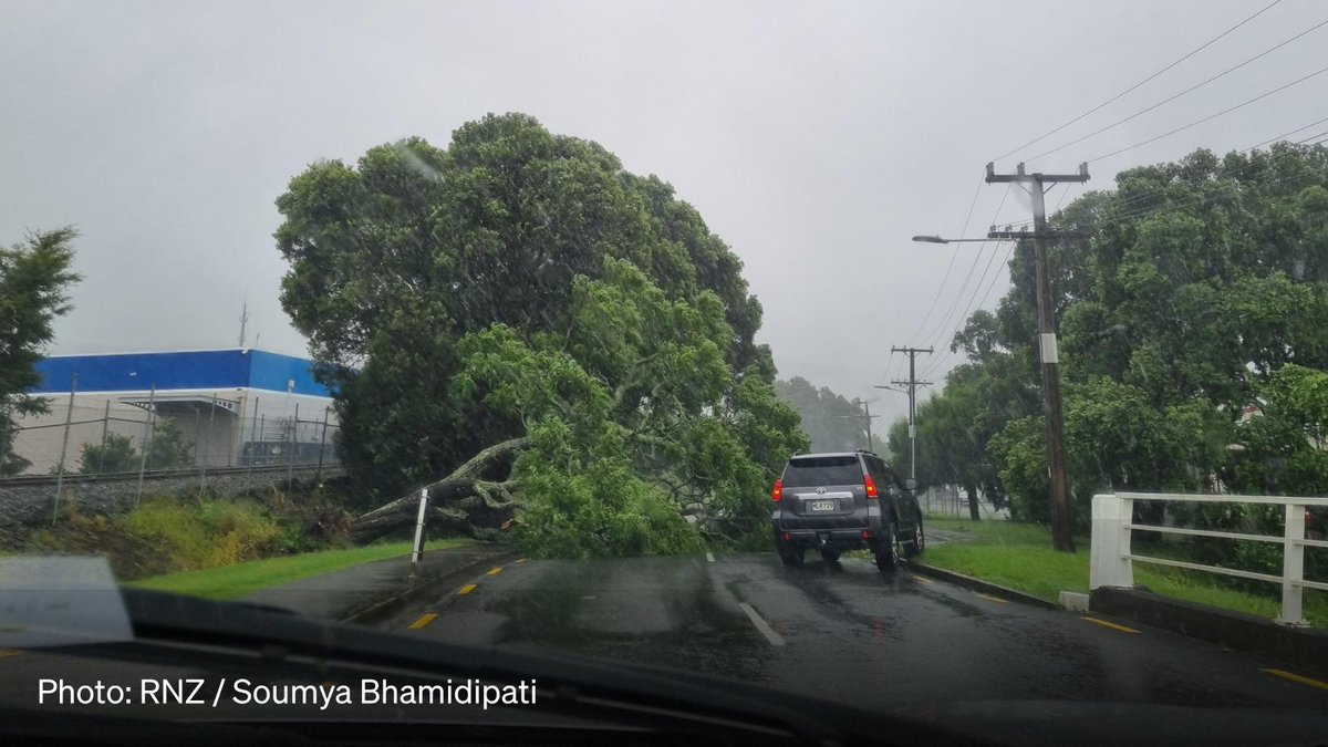 LIVE | Cyclone Gabrielle has cut power to tens of thousands of homes across the upper North Island, and authorities are warning the worst is yet to come.

Cyclone Gabrielle live updates here 🔗 rnz.co.nz/news/national/…