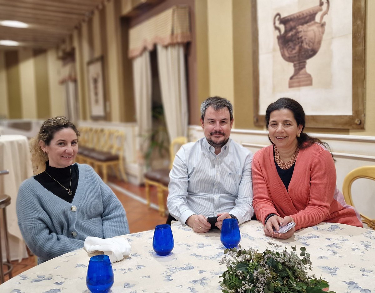 Cena de ponentes #SERME2022
2/2