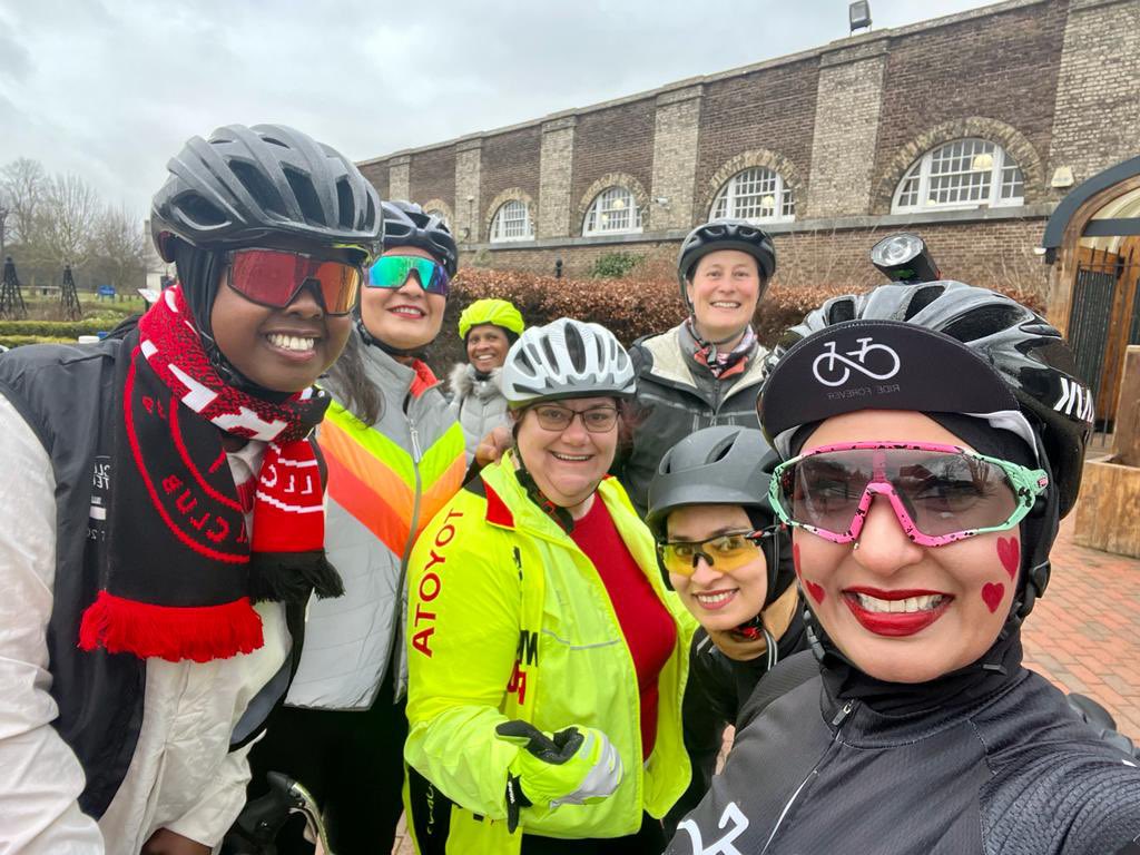 Today we at #cyclesisters #Hounslow hosted groups from other boroughs and led a fun ride to amplify unity & love via smiles and miles challenge. We are proud of our Strava art 💜 route planned and the ride led by @FatimaAhmed740 . Today rocked my @BrentfordFC scarf 🐝
