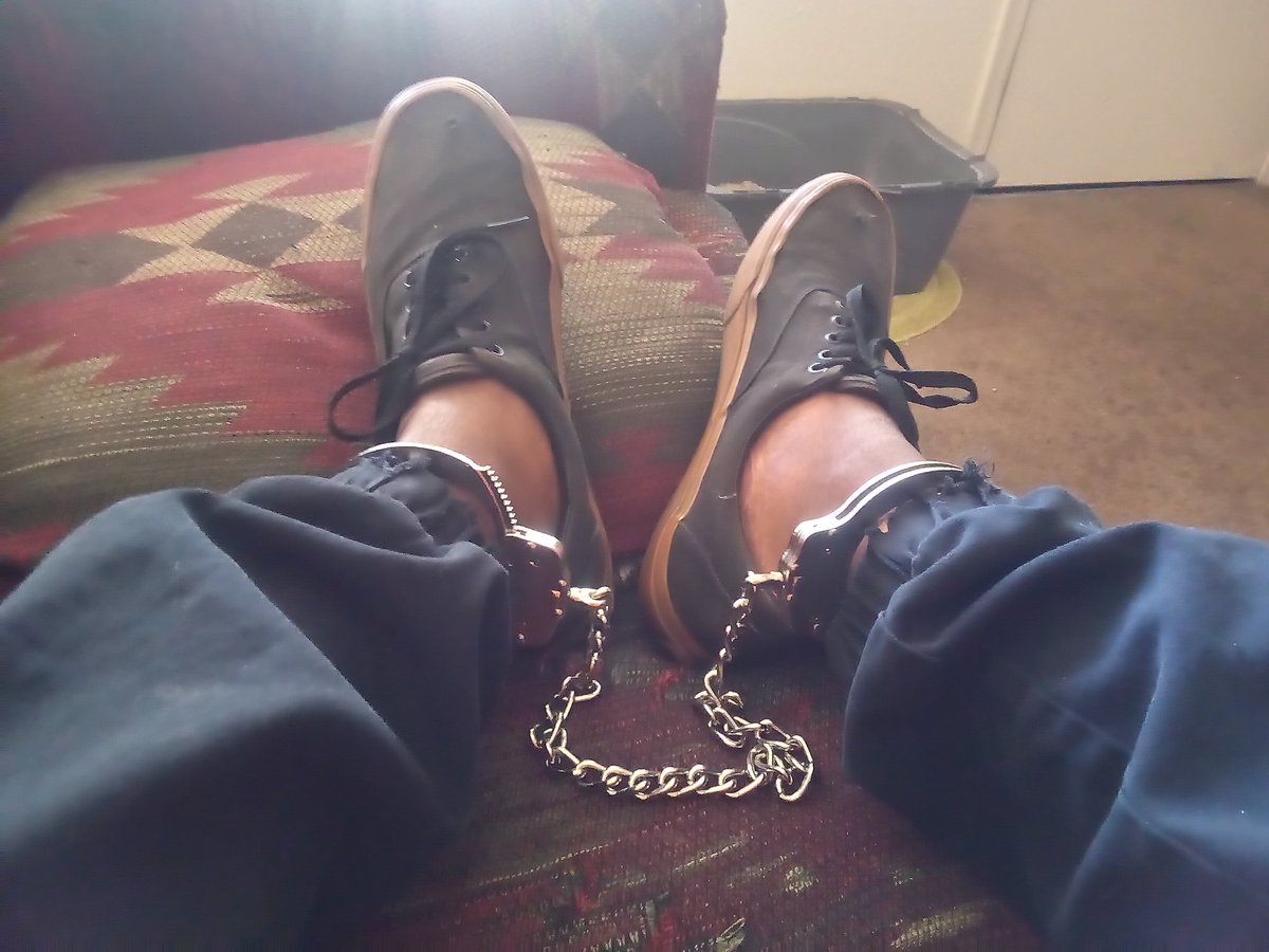 Sir_KinkyMild's tweet photo. Lazy Sunday and I can't go anywhere 😈🔒 https://t.co/P9Lwgximm4