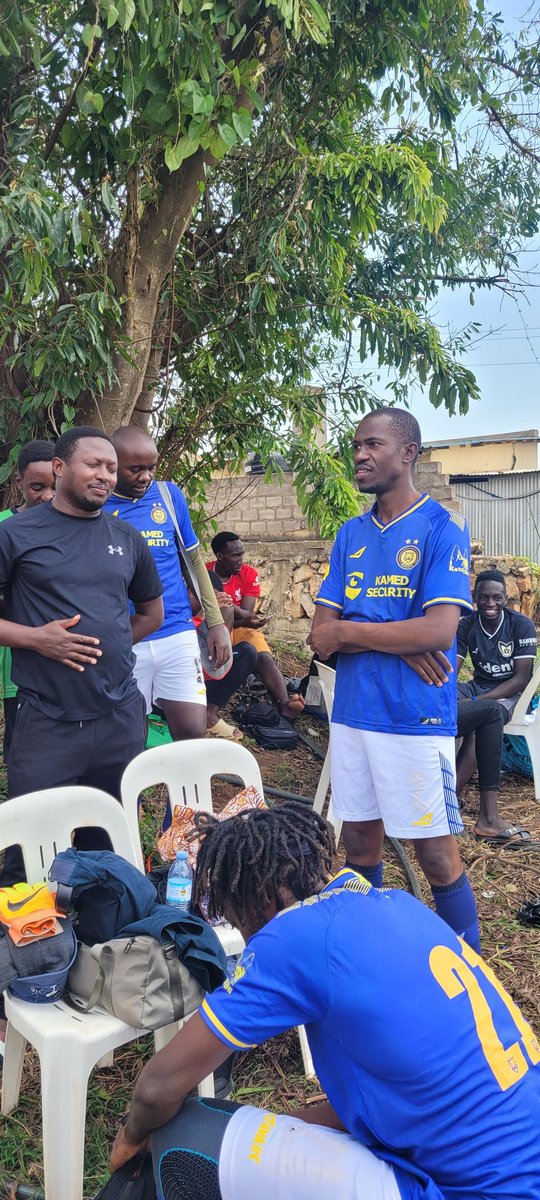 TaremwaMike's tweet photo. I enjoyed playing for my team #Bonshe currently not doing well in the @ntare_league. What a league! Now that I have time, I will be a regular player for my club. https://t.co/UZCJRKmzJK