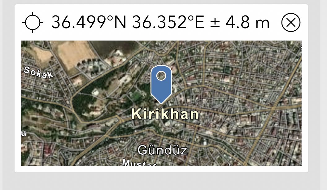 Sevinçten ağlıyoruz! Kırıkhan'da köpeklerimizin olası bir pozitif işaretlediği bu şantiyede iki kişinin CANLI olarak kurtarıldığına dair teyit aldık!
Biri 46 yaşında, diğeri 60 yaşında.
"Bir havlama, bir hayat"
#K9 #Turkey🇹🇷#ESP10🇪🇸