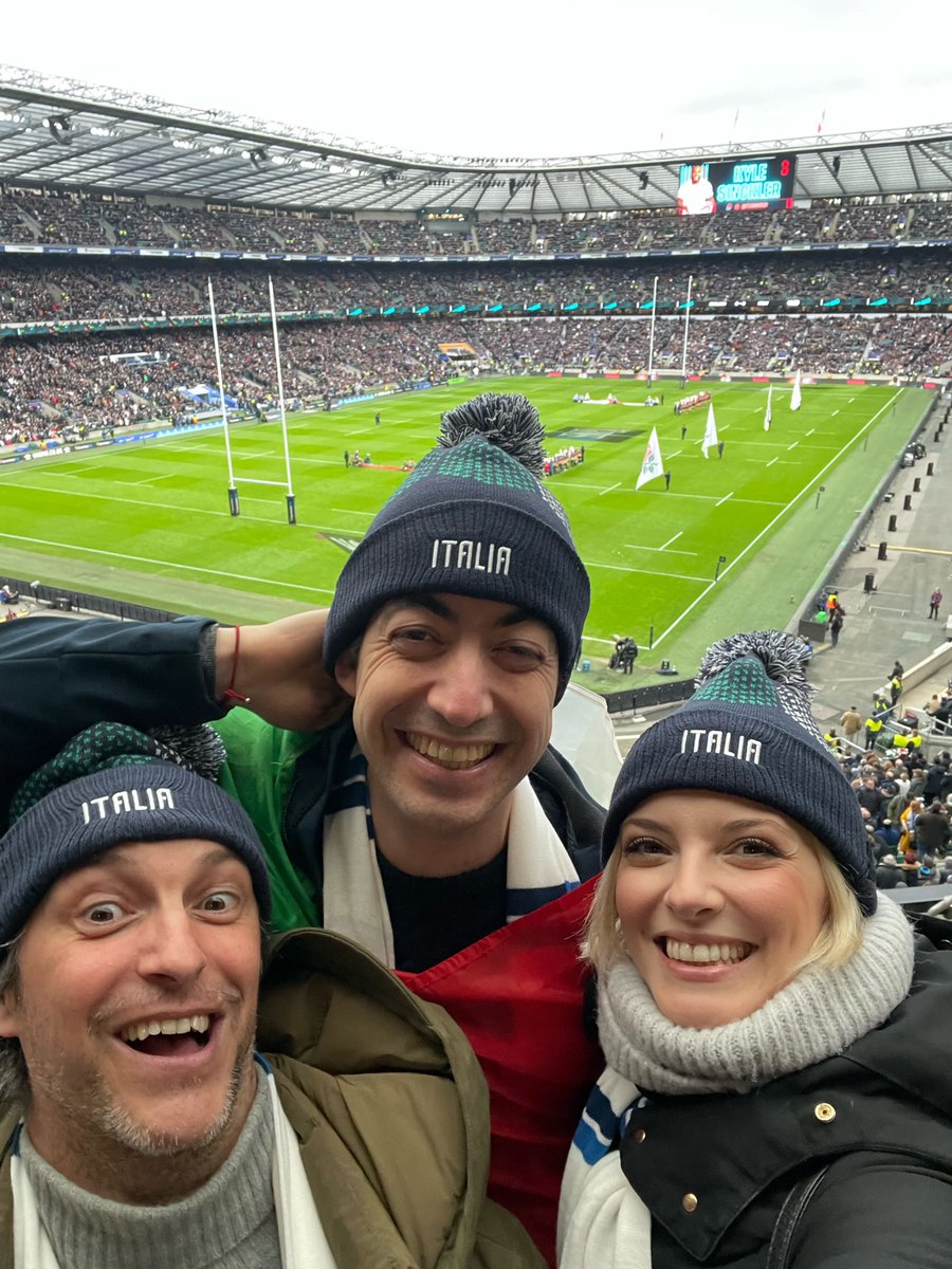 FratoniIlaria's tweet photo. #sixnations https://t.co/hJymEiABcU