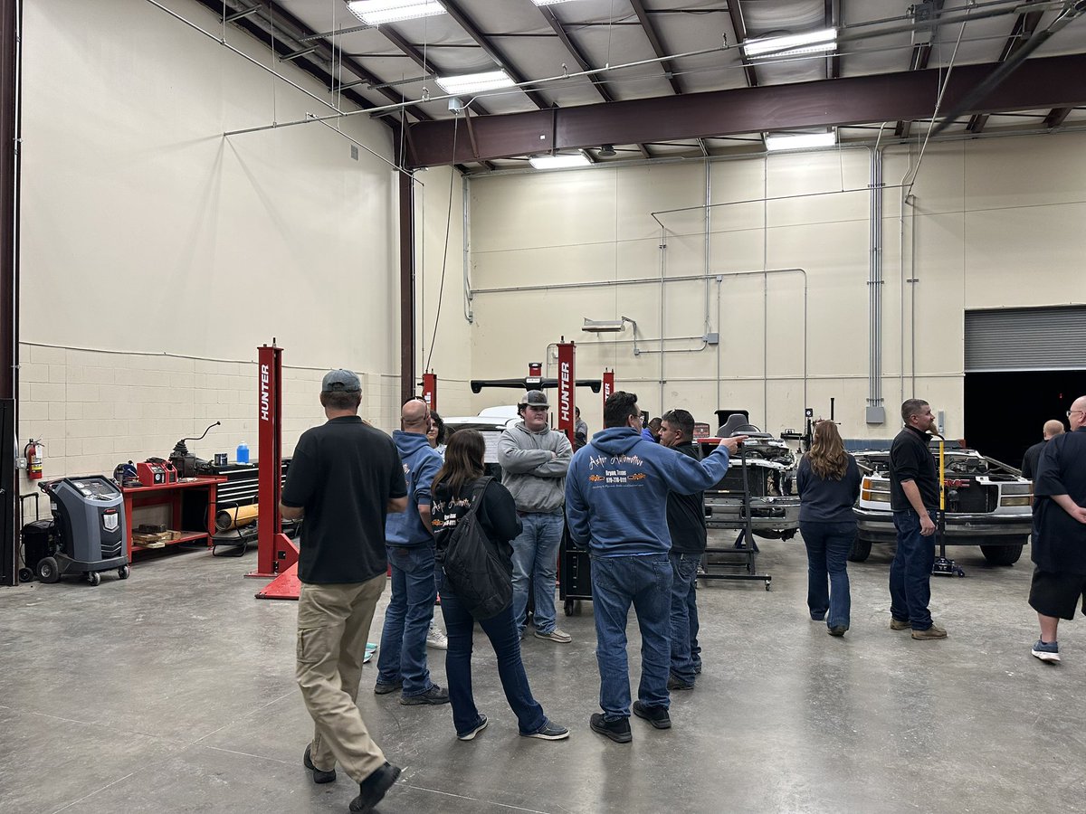 So great to visit <a href="/BryanISD_CTE/">Bryan ISD CTE</a> and meet a great group of shop owners trying to help! The J&amp;J show w John Firm.